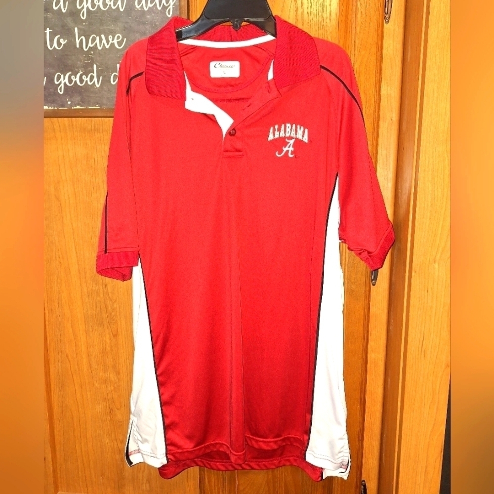 A Chiliwear Alabama Roll Tide Polo shirt in a men's size large. EUC